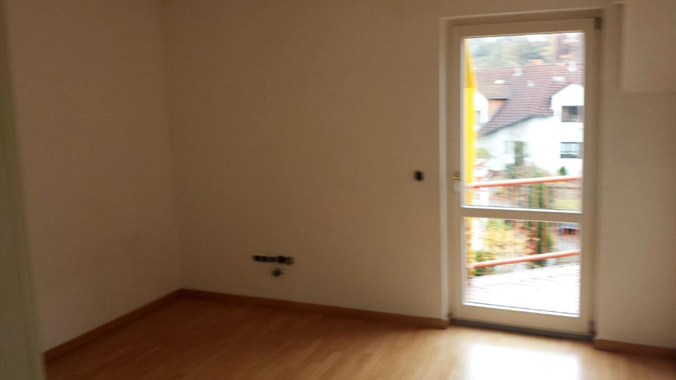 Etagenwohnung Wipperfürth - 3 Zimmer, 75 m&sup2;, 175.000&euro; | Angebot:27122781