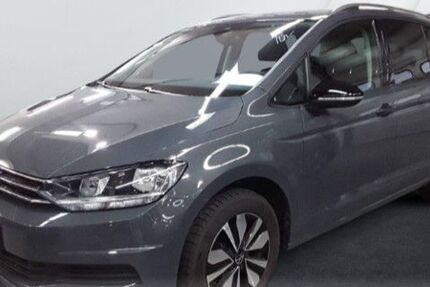 VW Touran 13.778 km 29.970 &euro; Haiger 35708