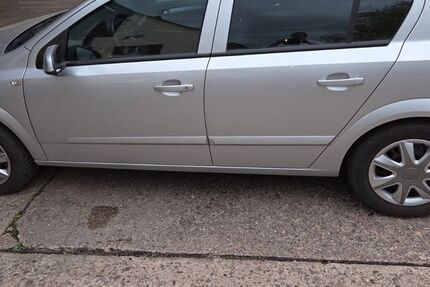 Opel Astra 178.000 km 1.490 &euro; Tauberbischofsheim 97941