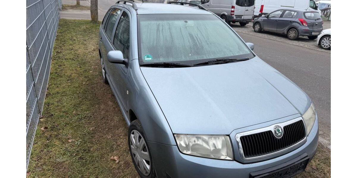 Skoda Fabia 123.000 km 990 &euro; Königsbrunn 86343
