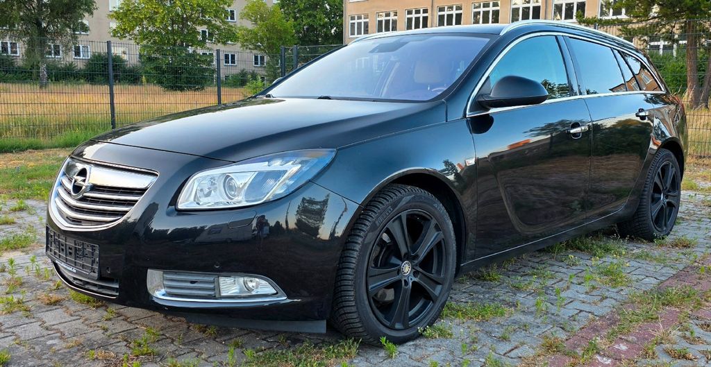 Opel Insignia 167.000 km 4.490 &euro; Berlin 14057