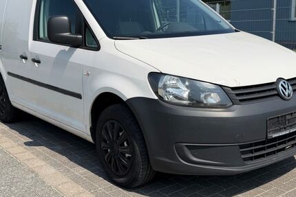 VW Caddy 242.640 km 5.000 &euro; Rastow 19077