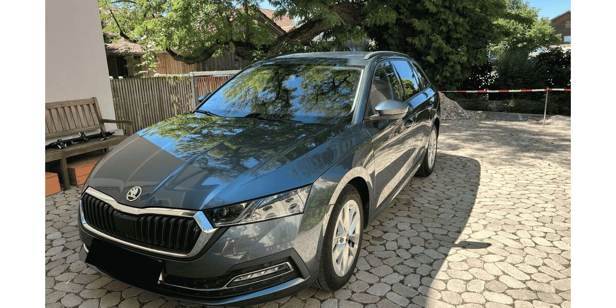 Skoda Octavia 108.200 km 16.500 &euro; Forstern 85659