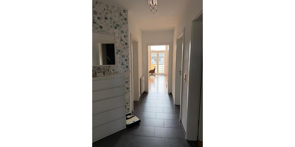 Dachgeschoßwohnung Hofgeismar - 3 Zimmer, 82 m&sup2;, 850&euro; | Angebot:25406588