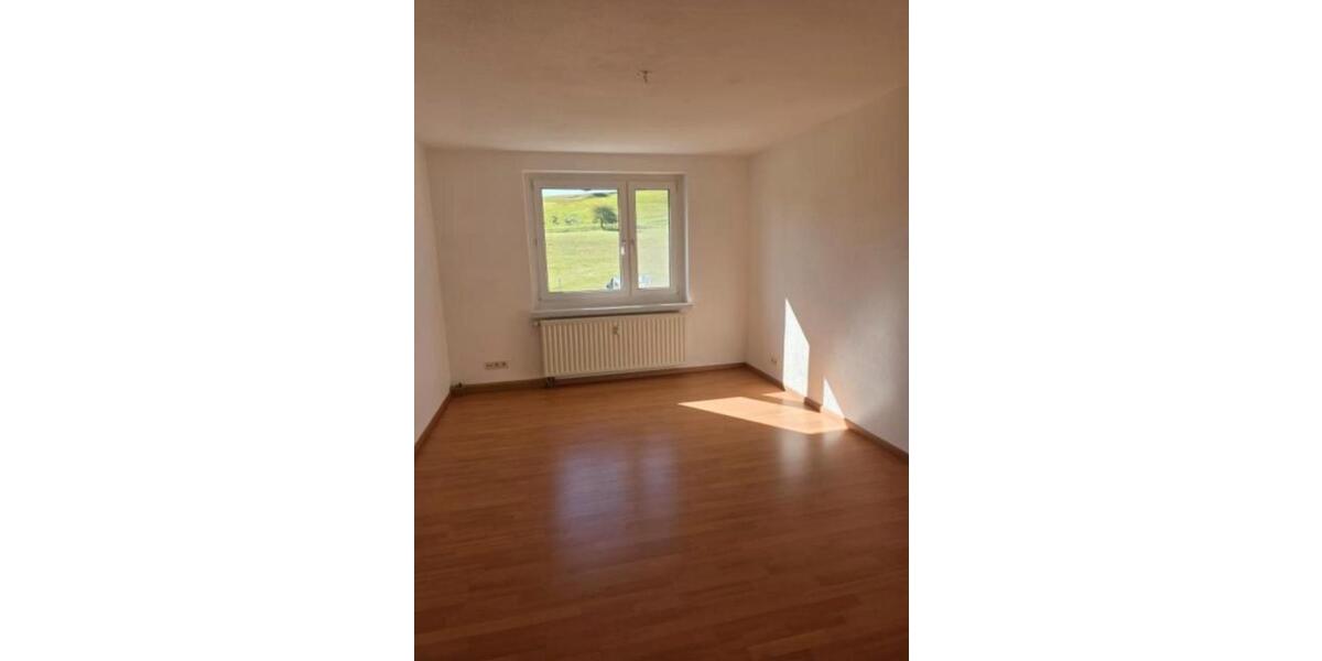 Etagenwohnung Roßwein - 3 Zimmer, 59 m&sup2;, 425&euro; | Angebot:26113109