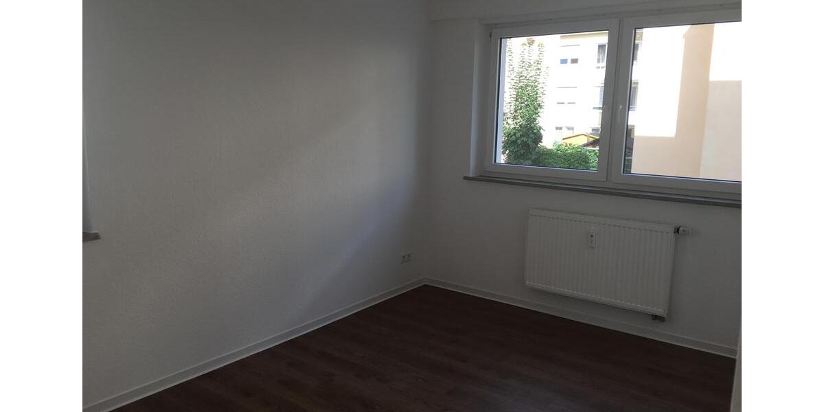 Etagenwohnung Esslingen am Neckar Brühl - 3 Zimmer, 60 m&sup2;, 645&euro; | Angebot:25444743
