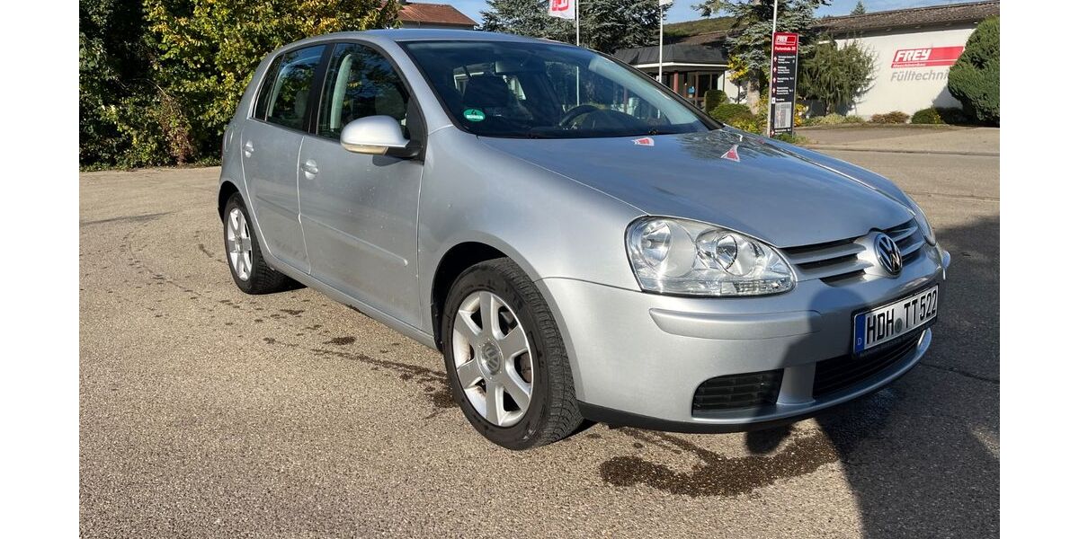VW Golf 215.000 km 3.900 € Herbrechtingen 89542