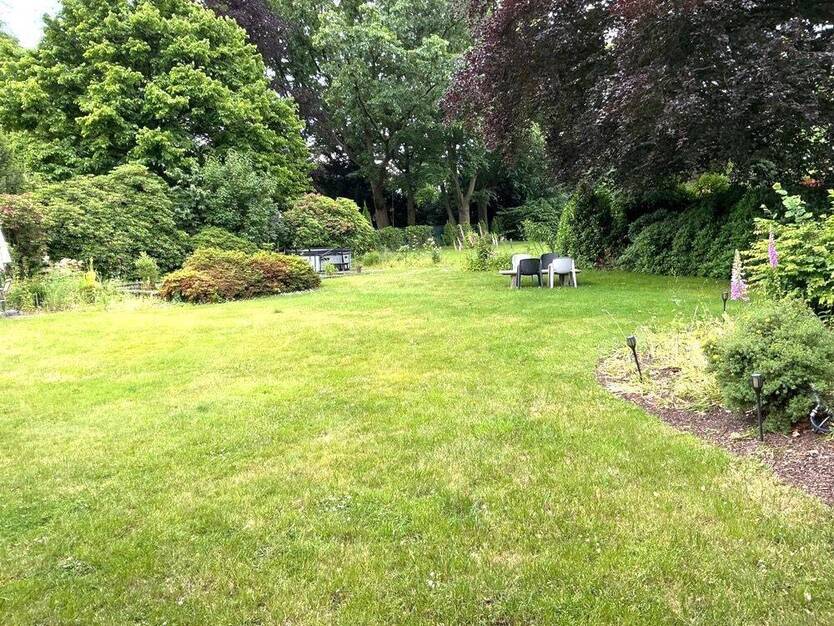 Ihr Logenplatz im Herzen der erlesensten Wohnlage! Premium-Bungalow direkt am Bökelberg!