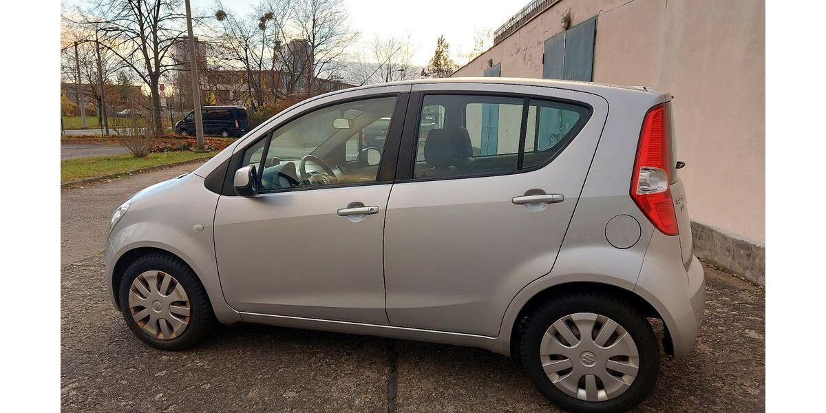 Suzuki Splash 106.000 km 3.999 &euro; Dresden 01259