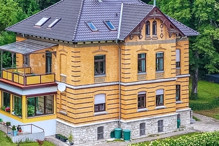 Exklusives Zweifamilienhaus in Pößneck: Eine Synthese aus Historie und Moderne 8 zimmer