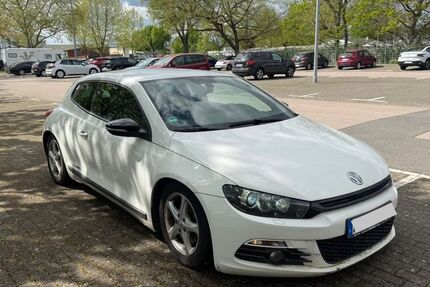 VW Scirocco 203.000 km 2.999 &euro; Ingelheim 55216