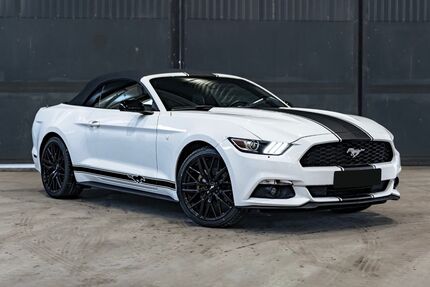 Ford Mustang 99.000 km 23.900 &euro; Iggingen 73574
