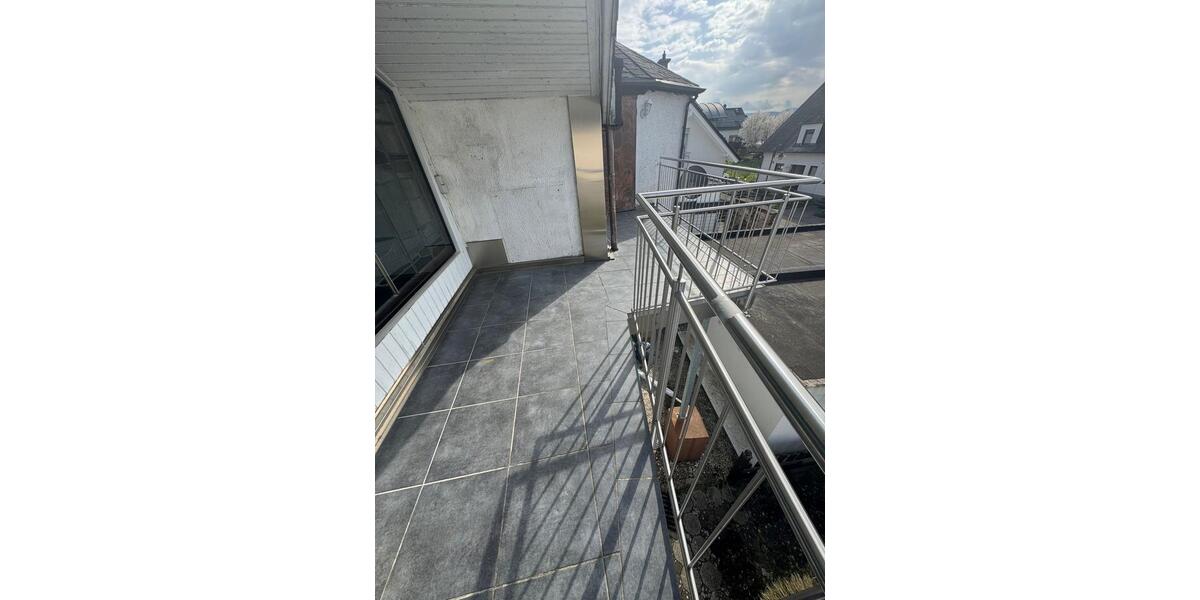 Etagenwohnung Föhren - 8 Zimmer, 224 m&sup2;, 1.600&euro; | Angebot:25553198