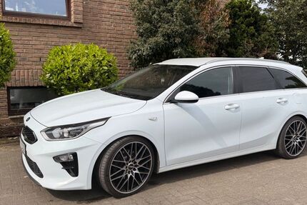 Kia ceed Sportswagon 67.332 km 17.890 &euro; Voerde 46562