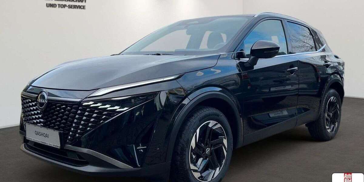 Nissan Qashqai 8.000 km 35.990 &euro; Pirna 01796