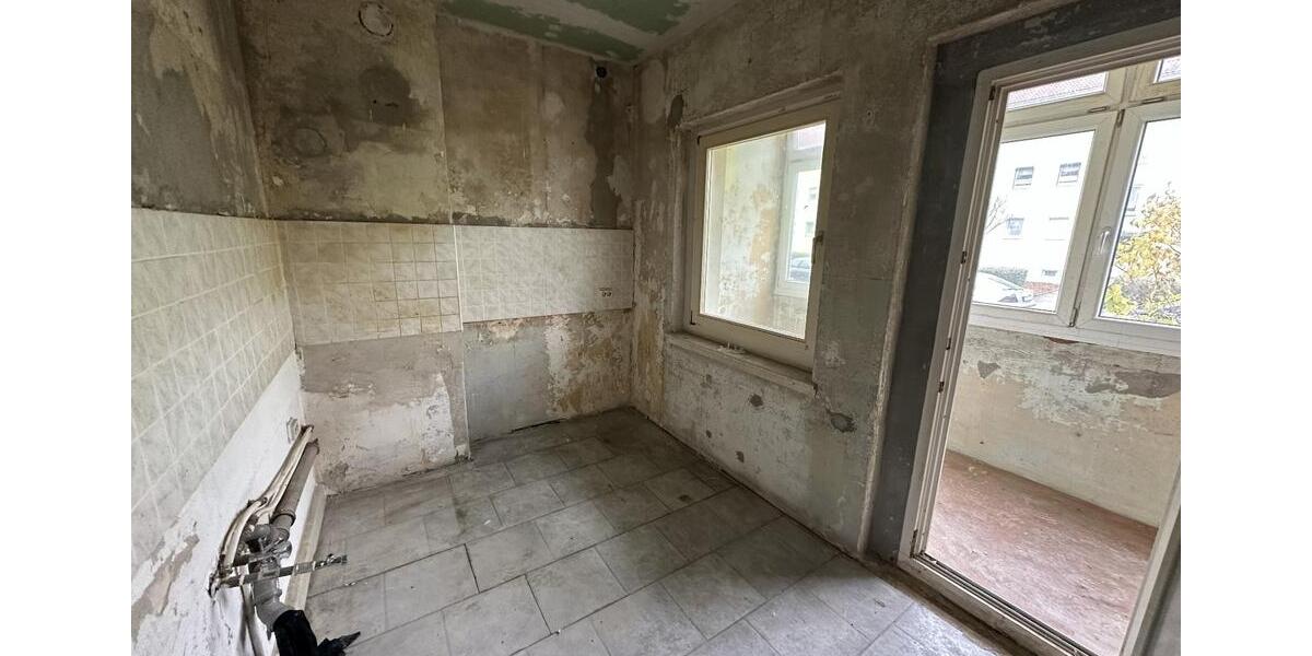 Hochparterre Hohenmölsen - 3 Zimmer, 67 m&sup2;, 55.000&euro; | Angebot:25253817