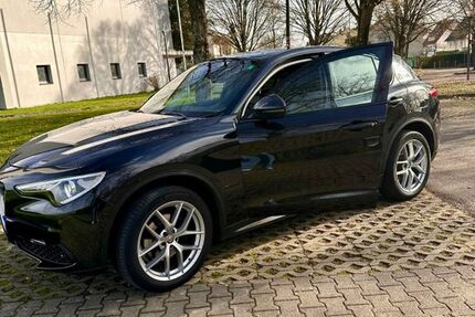 Alfa Romeo Stelvio 103.000 km 19.900 &euro; Göppingen 73033