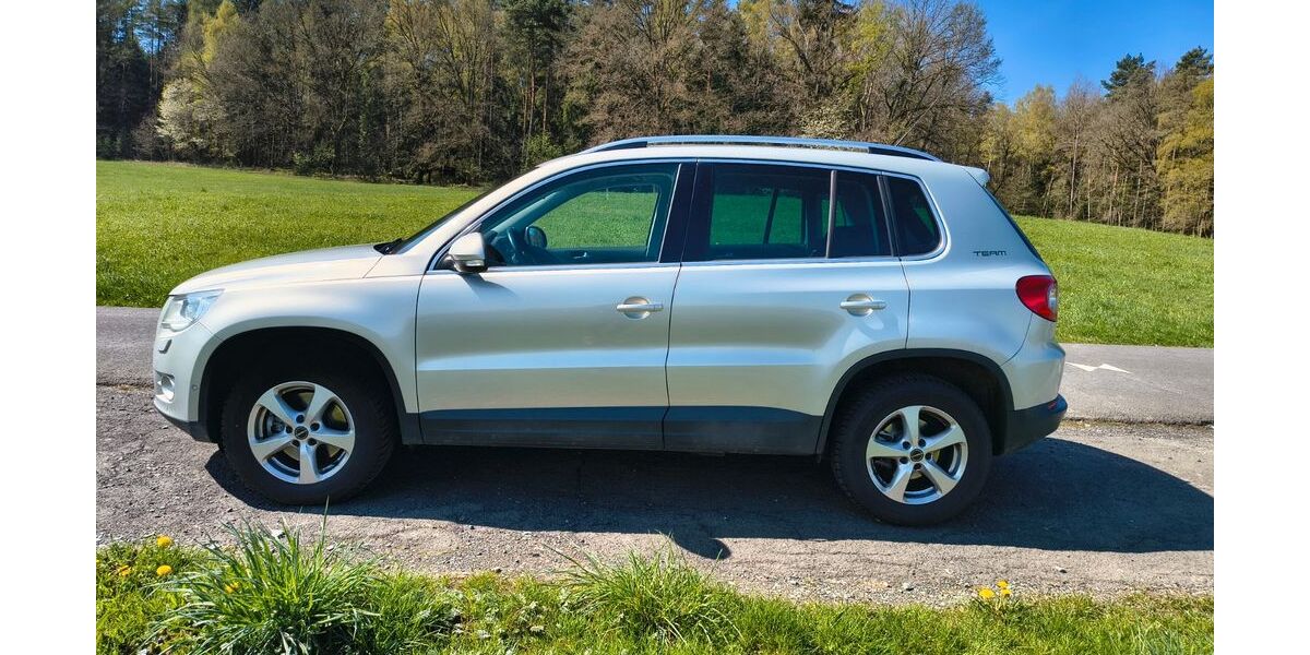 VW Tiguan 141.000 km 9.750 &euro; Waldkirchen 08485