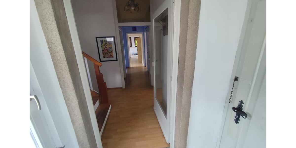 Einfamilienhaus Birkenfeld - 7 Zimmer, 170 m&sup2;, 1.250&euro; | Angebot:25403009