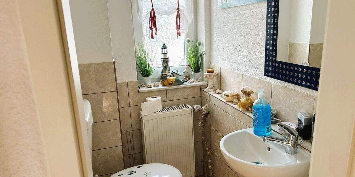 Einfamilienhaus Seegebiet Mansfelder Land Hornburg - 4 Zimmer, 115 m&sup2;, 1.100&euro; | Angebot:26358741