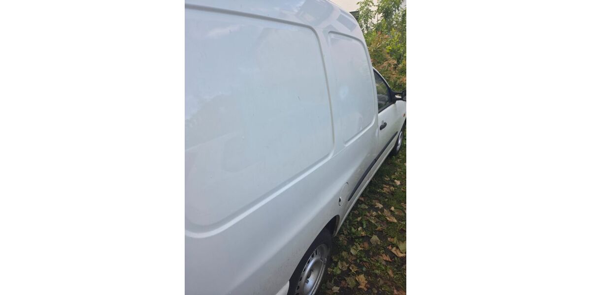 VW Caddy 111.000 km 2.000 &euro; Köln 51109