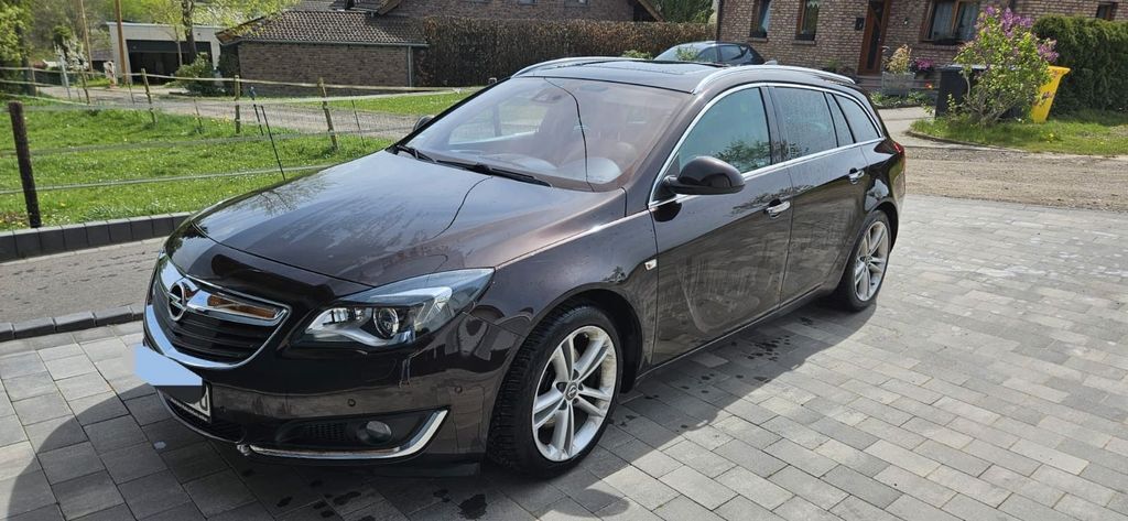 Opel Insignia 128.900 km 9.250 € Sierscheid 53520