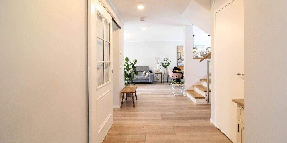 Reihenmittelhaus Düsseldorf Bilk - 4 Zimmer, 146 m&sup2;, 1.399.000&euro; | Angebot:25155914