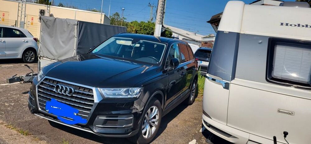 Q7