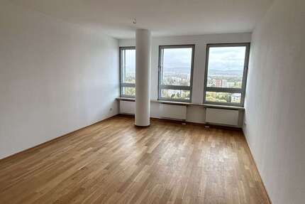 Wohnung zum Mieten in Frankfurt 1.142,81 € 76 m² 3 zimmer