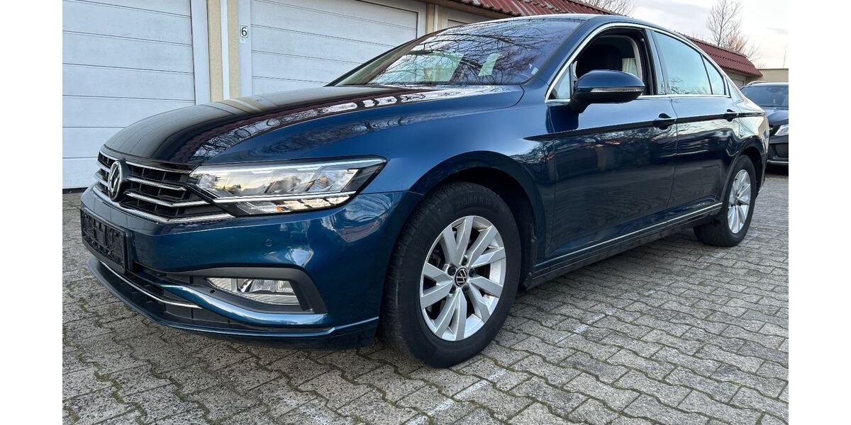 VW Passat 111.000 km 15.900 &euro; Berlin 13403