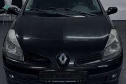 Renault Clio 229.000 km 650 € Ahlen 59227