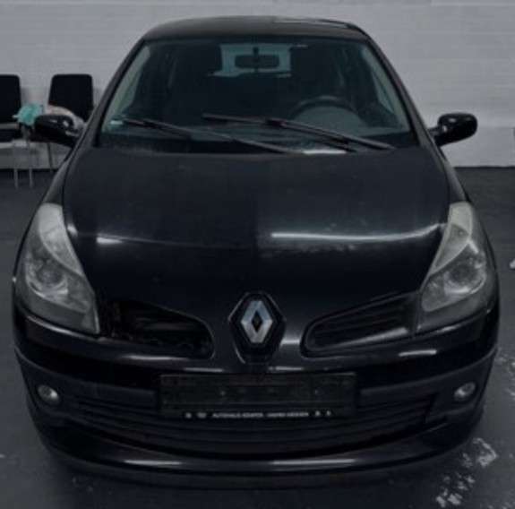 Renault Clio 229.000 km 650 € Ahlen 59227