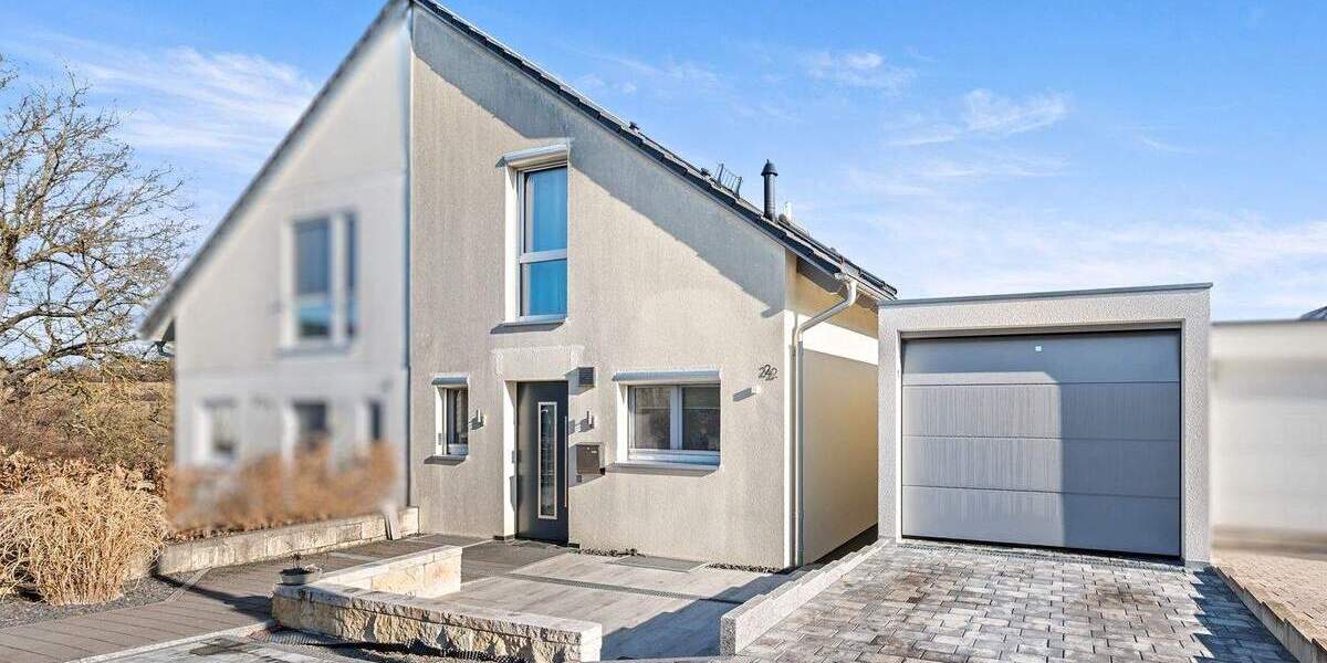 Doppelhaushälfte Reutlingen Sickenhausen - 4 Zimmer, 109 m&sup2;, 500.000&euro; | Angebot:24711822