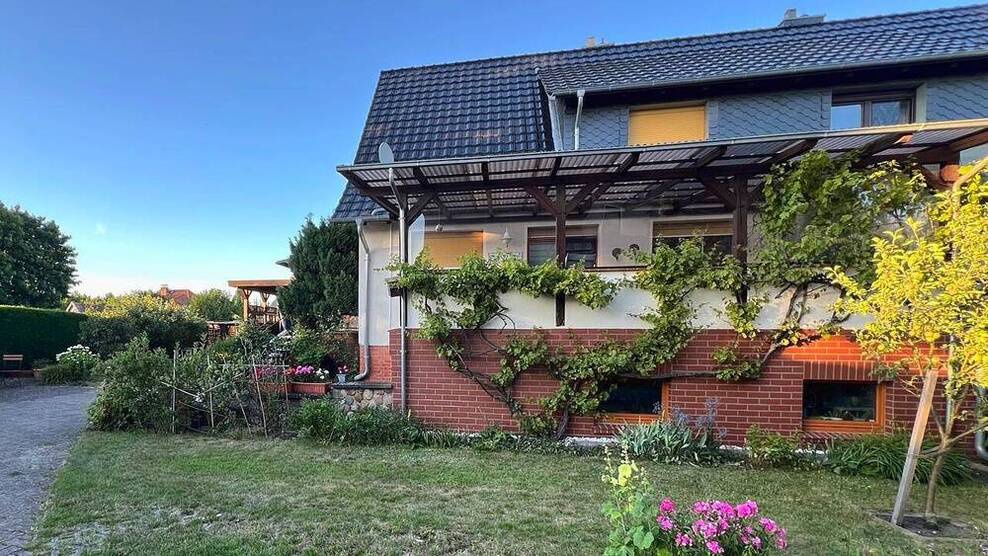 Sehr schönes großes Einfamilienhaus nur 200 Meter vom Badesee entfernt in Neustadt-Glewe 6 zimmer