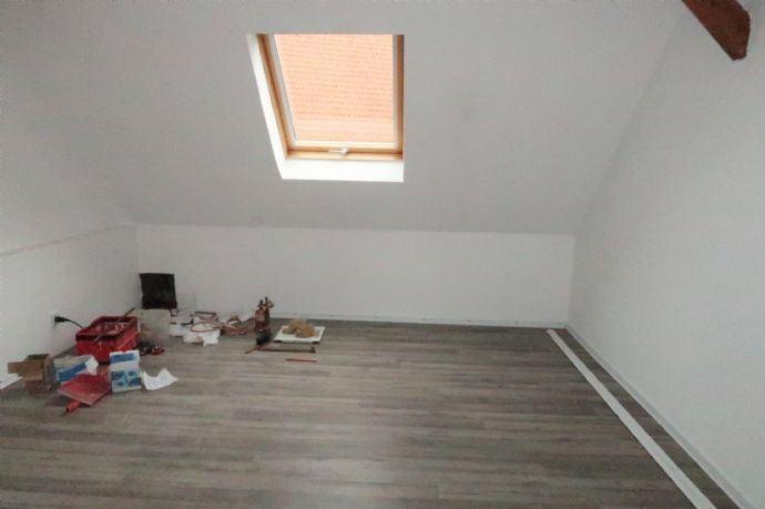 Maisonettenwohnung Nieste - 5 Zimmer, 100 m&sup2;, 800&euro; | Angebot:25252935