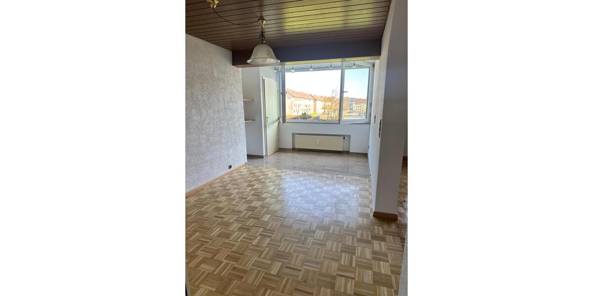 Etagenwohnung Villingen-Schwenningen Schwenningen - 4.5 Zimmer, 103 m&sup2;, 250.000&euro; | Angebot:26384547