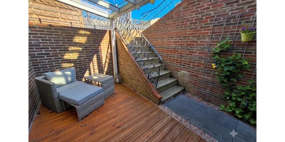 Einfamilienhaus Reinfeld (Holstein) - 7.5 Zimmer, 245 m&sup2;, 549.000&euro; | Angebot:26864435