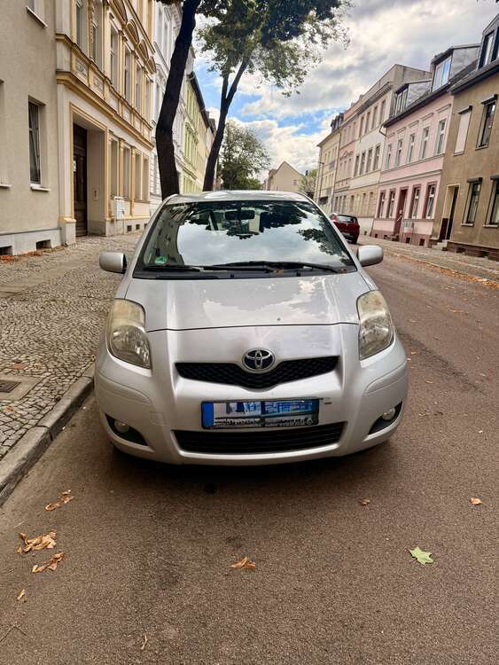 Yaris