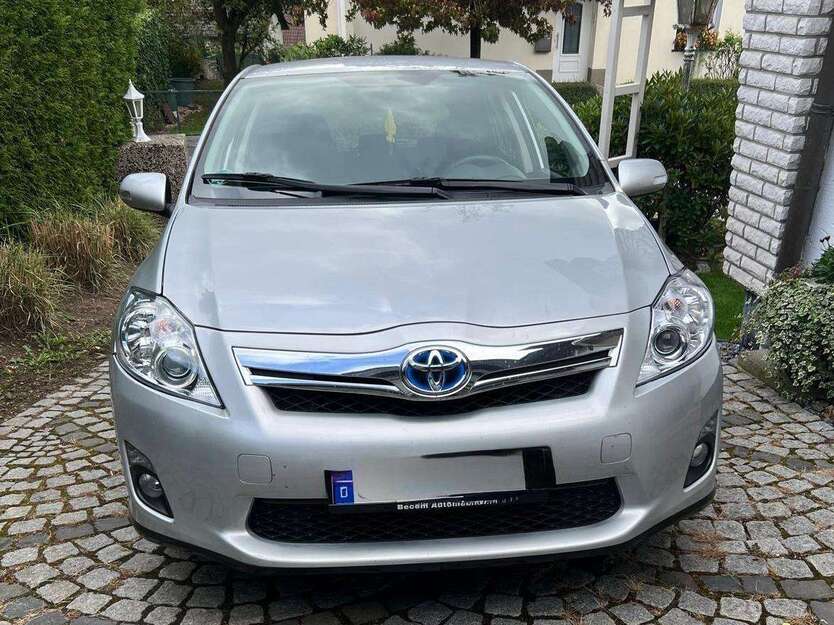 Toyota Auris 70.000 km 9.525 € Solingen 42653