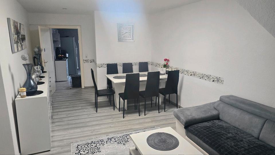 Wohnung 3.5 Zimmer mit Garten und Gartenhaus 3.5 zimmer