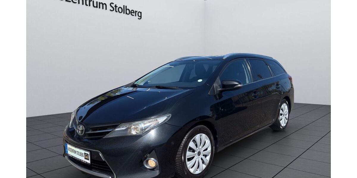Toyota Auris 126.150 km 9.490 &euro; Stolberg 52222