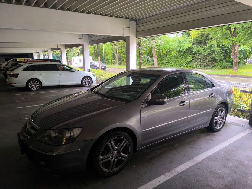 Honda Legend 140.545 km 8.800 € Rosenheim 83024