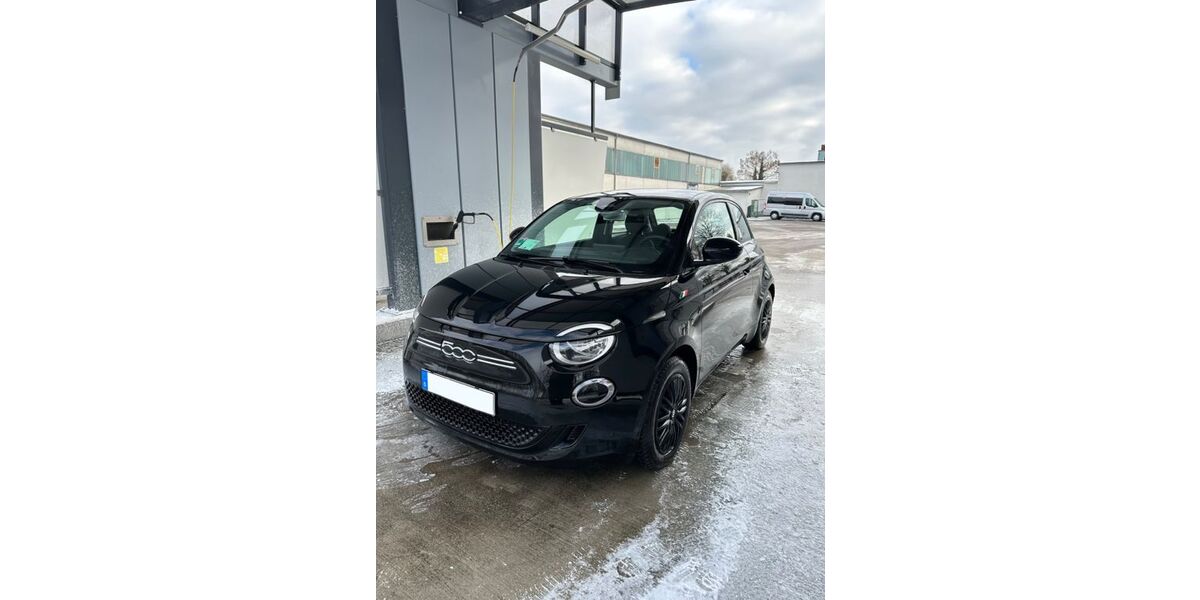 Fiat 500e 42.500 km 16.400 &euro; Augsburg 86159