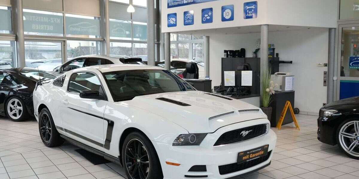 Ford Mustang 176.806 km 15.500 &euro; Obertshausen 63179