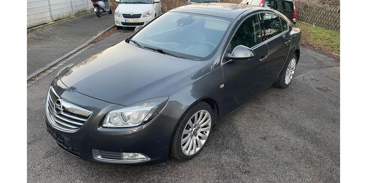 Opel Insignia 222.000 km 3.690 &euro; Dresden 01139