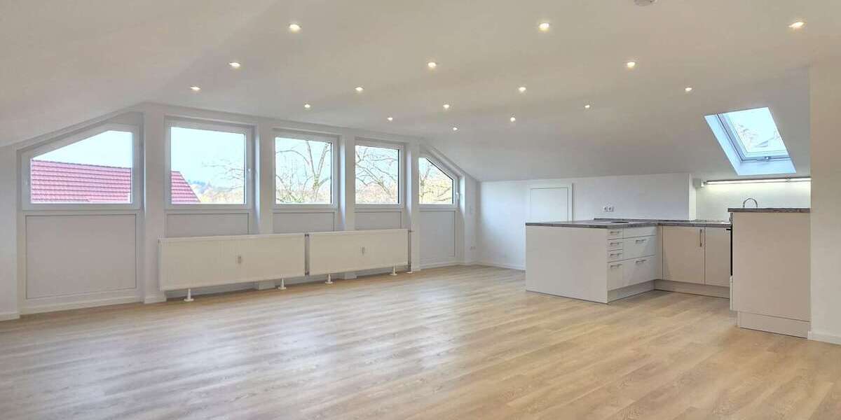 Etagenwohnung Coburg - 2 Zimmer, 64 m&sup2;, 175.000&euro; | Angebot:25477420