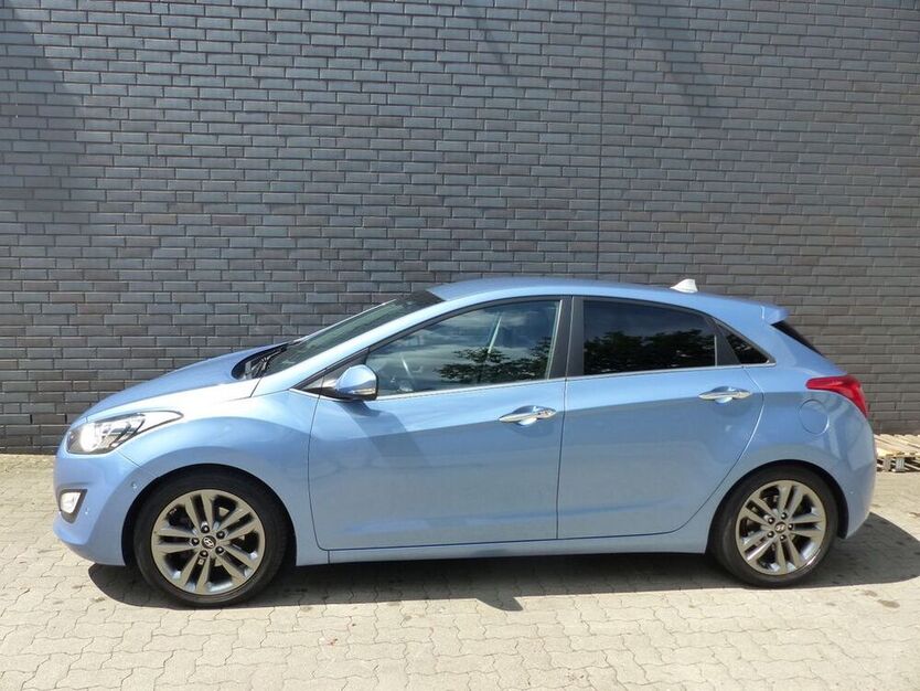 i30