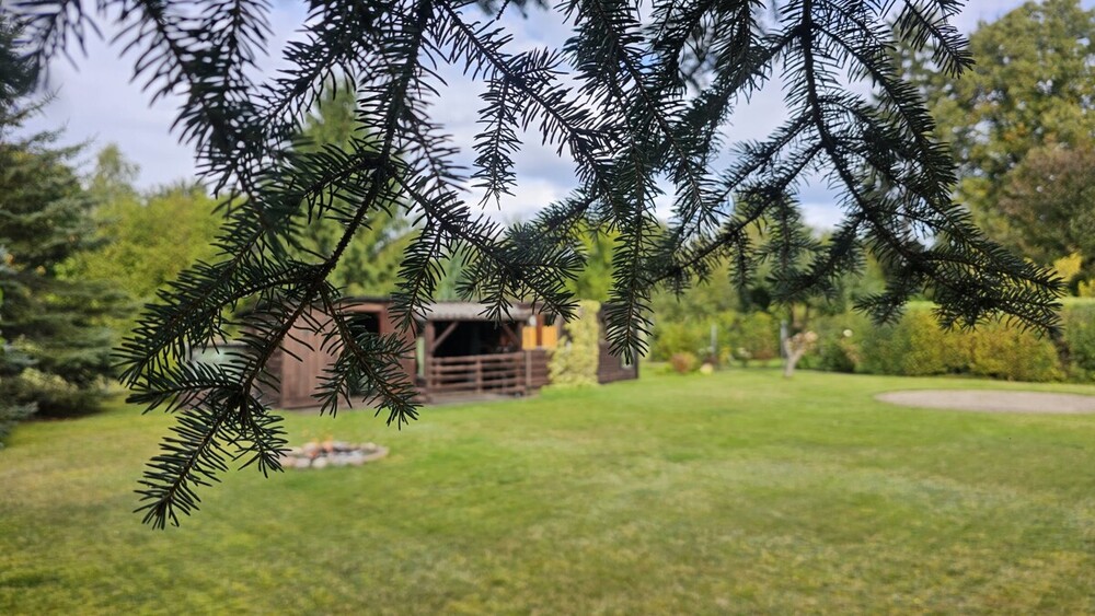 HORN IMMOBILIEN ++ kleines Paradies in landschaftlich reizvoller Lage bei Fürstenberg (Havel) - Ferienhaus Wokuhl-Dabelow / Carolinenhof Carolinenhof | Angebot:27253552