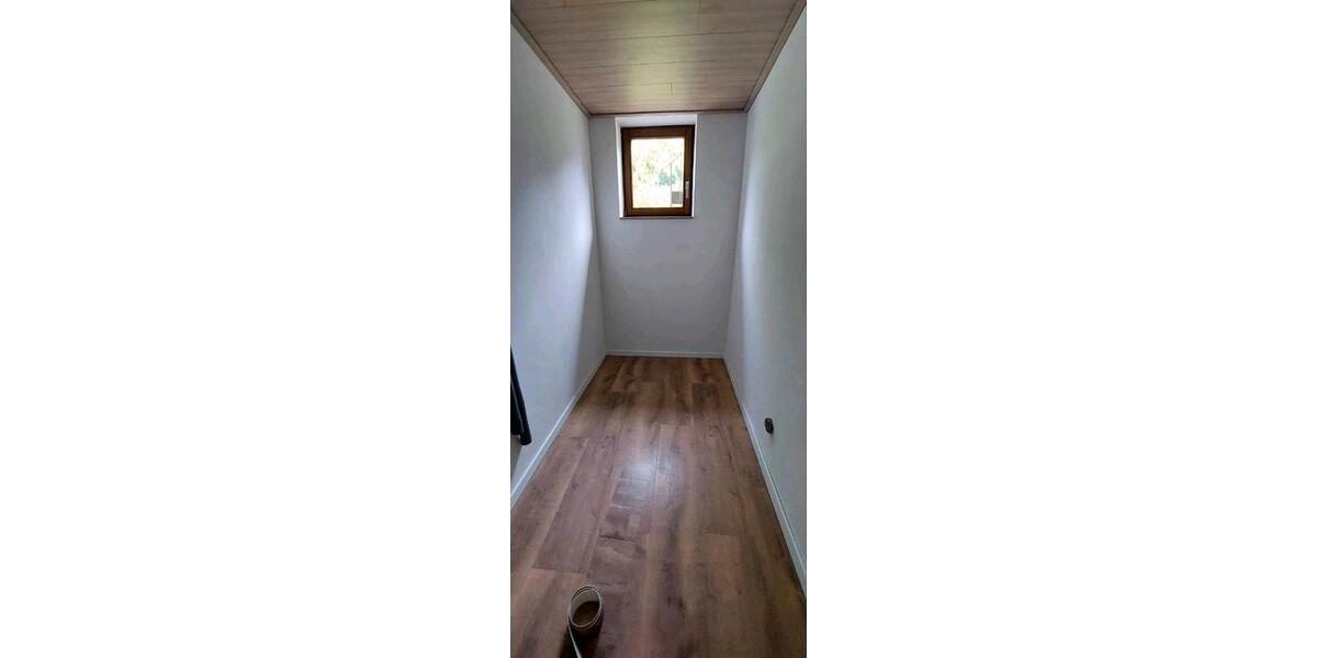 Etagenwohnung Buchen (Odenwald) - 4 Zimmer, 130 m&sup2;, 1.400&euro; | Angebot:26039053