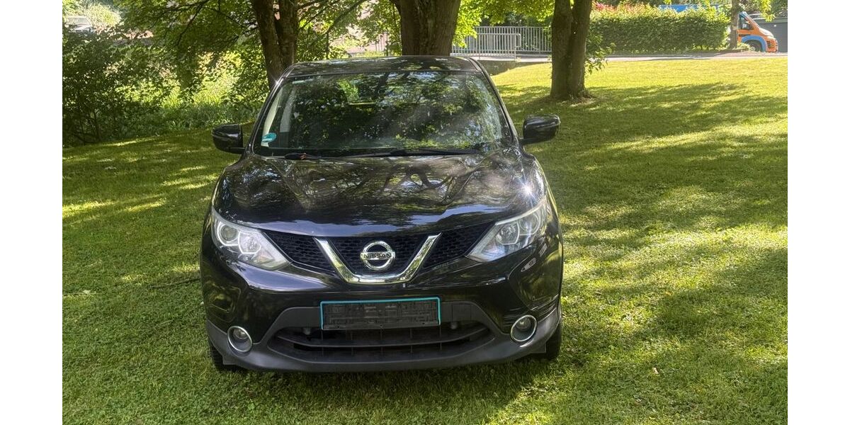 Nissan Qashqai 145.000 km 7.999 &euro; Lörrach 79541